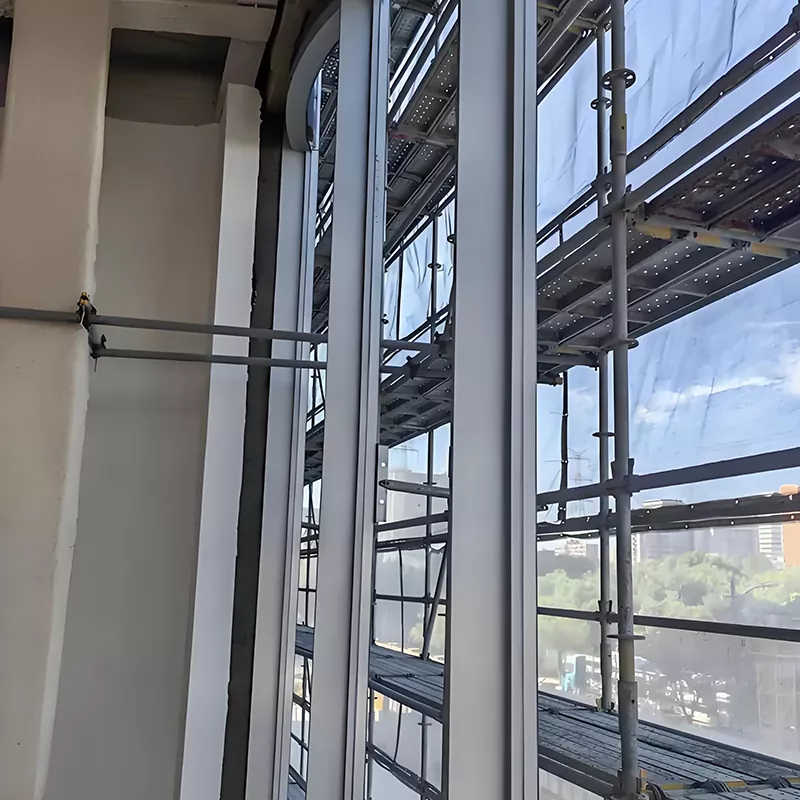 Acero fino en forma de T